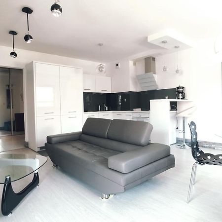 Lokietka 8B By Homeprime Krasków Eksteriør bilde