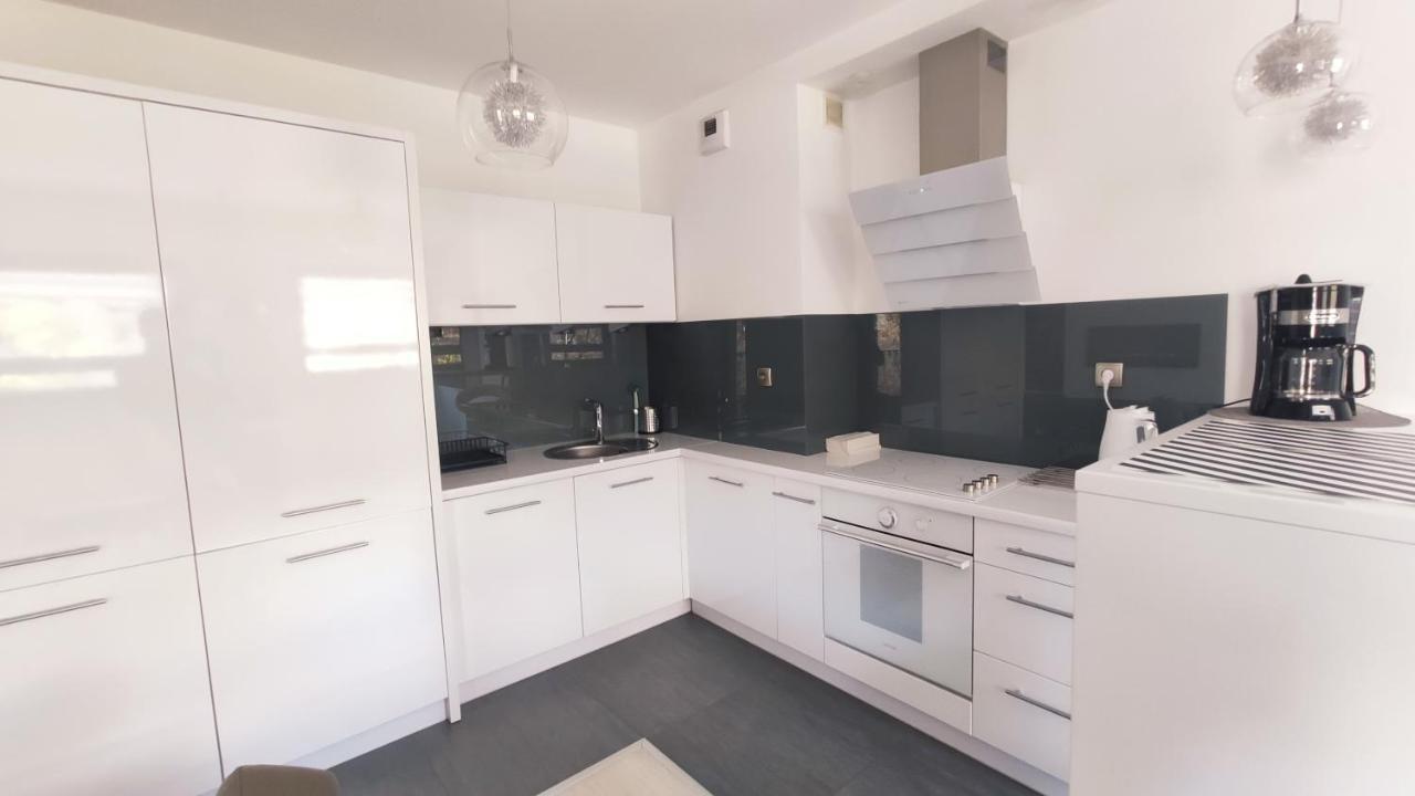 Lokietka 8B By Homeprime Krasków Eksteriør bilde